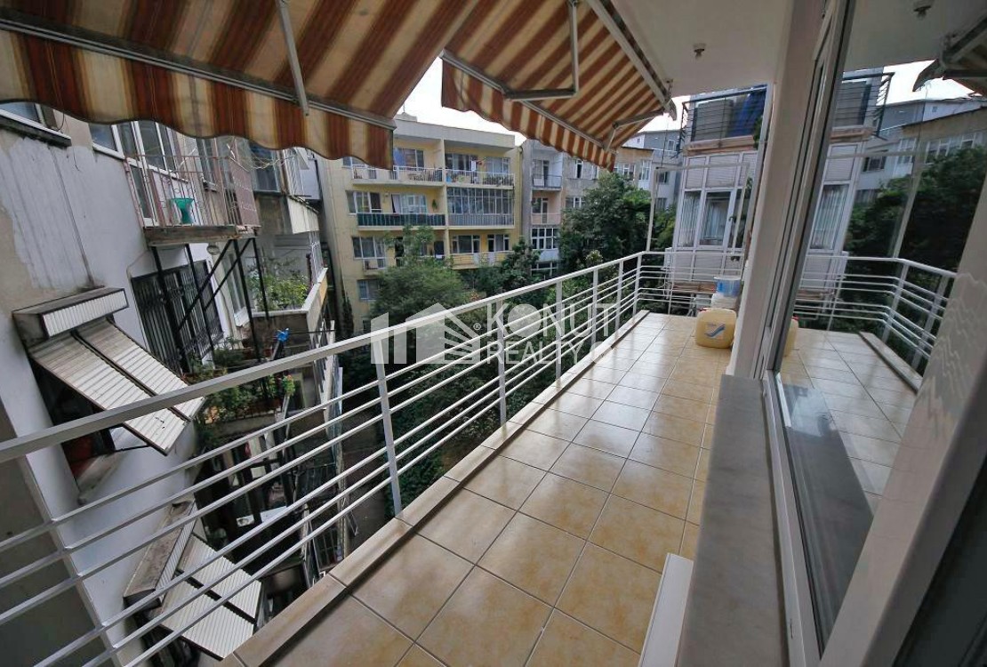 Gümüşsuyu'nda İ.T.Ü Karşısı, 3+1, 170m2. Ofis