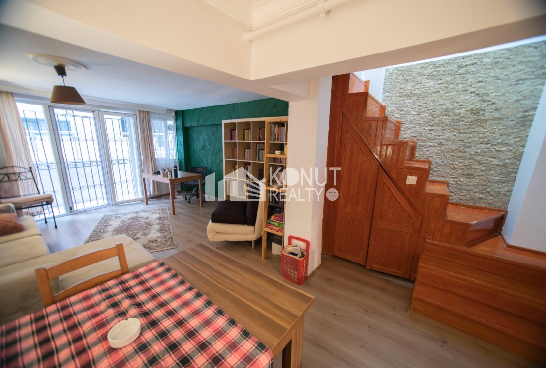 Cihangir'de 2+1, 70m² Müstakil Girişli Dubleks