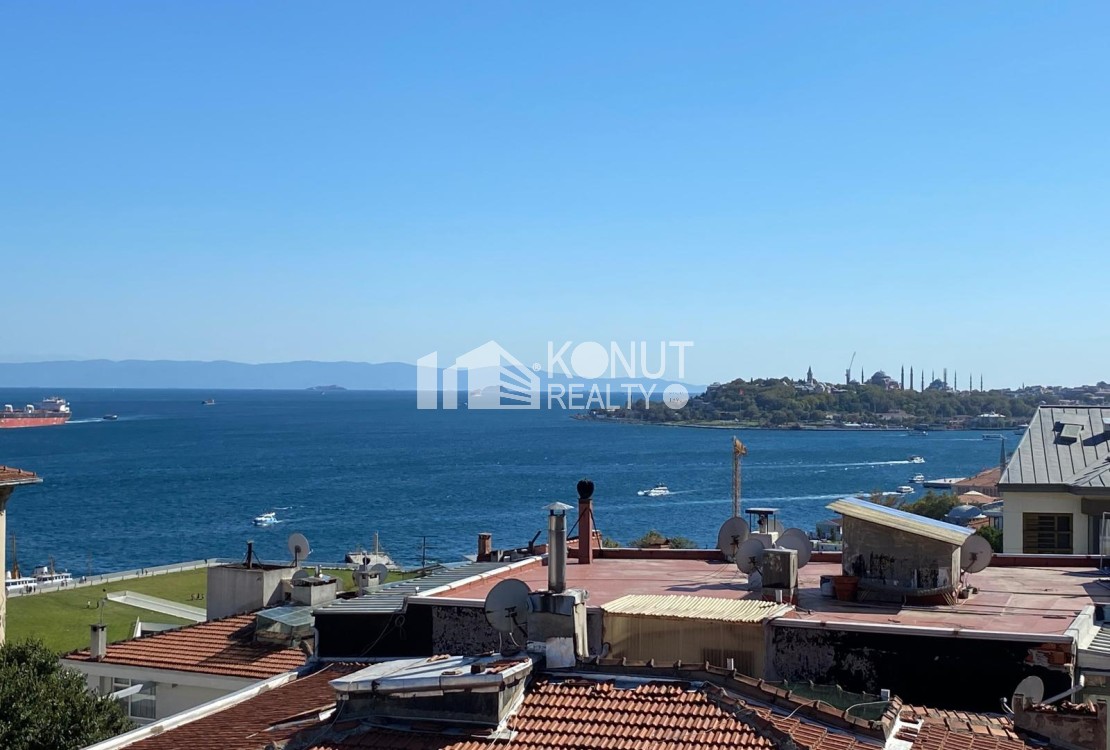 Gümüşsuyu'nda Bakımlı Manzaralı 4+1 Kiralık Ofis