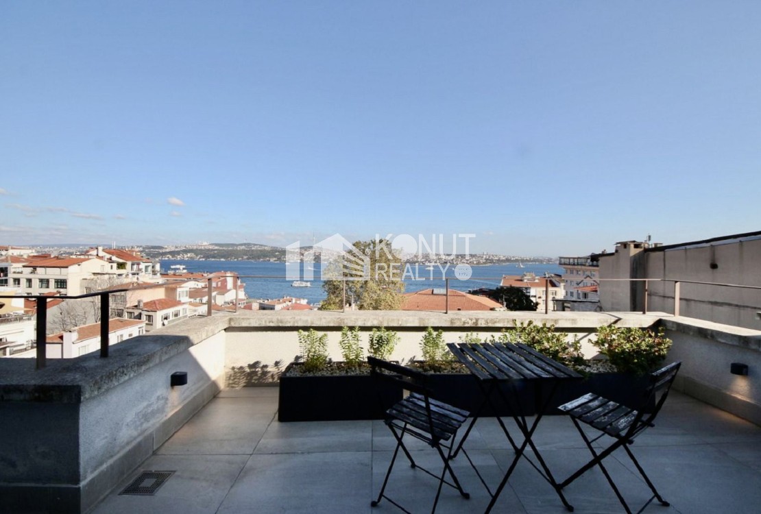 Bosphorus view, parking, 2+1 apartment for rent