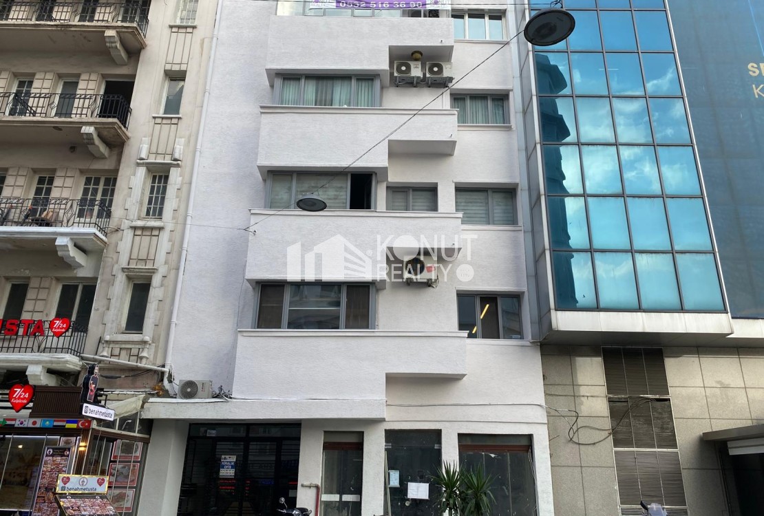 Taksim Oteller Bölgesinde, 5+1, Bakımlı Ofis