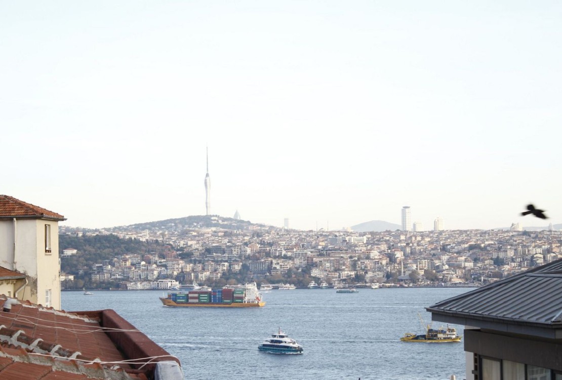 Gümüşsuyu'nda İ.T.Ü Karşısı, Teraslı, 2+1, 200m2. Ofis