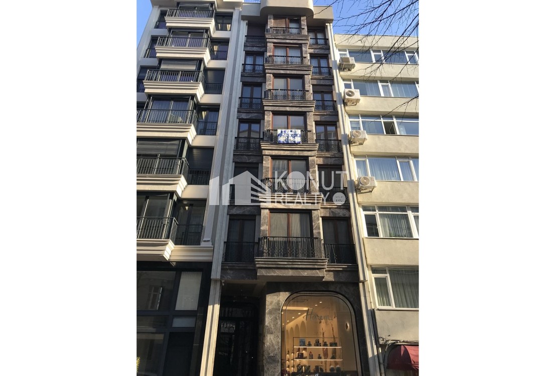 Hüsrevgerede Caddesi, Genç Binada, 3+1 Daire