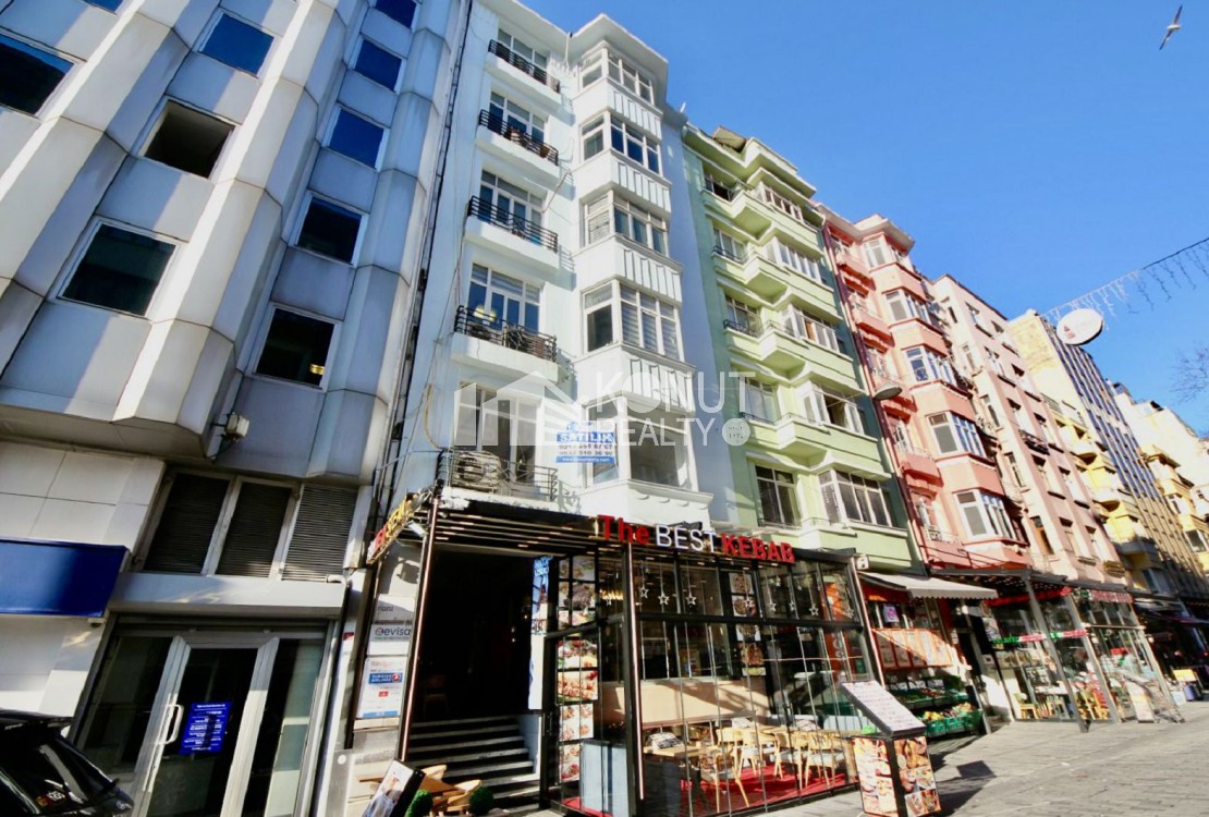 Taksim Meydana 10 Metre, 150m2 Kelepir Ofis - Konut