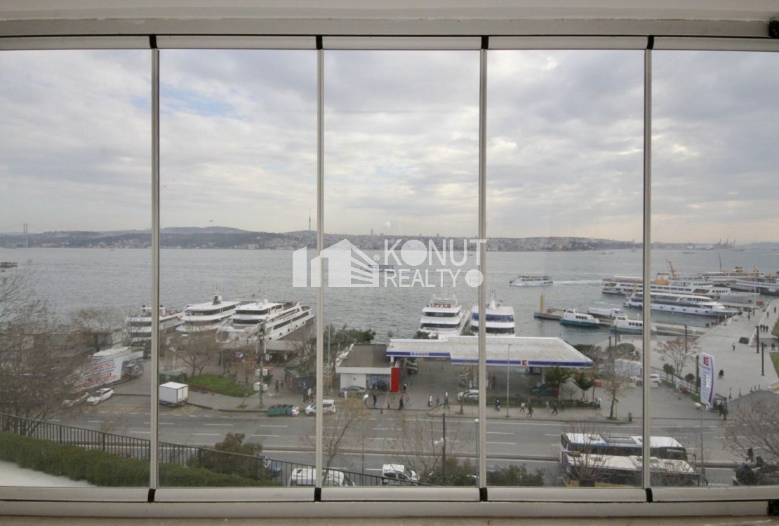 Kabataş'ta Boğaz Manzaralı 1+1 Kiralık Daire