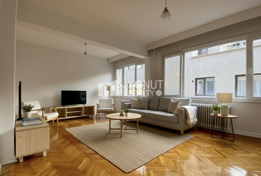 Gümüşsuyu'nda 120 m2, 3+1 Satılık Daire