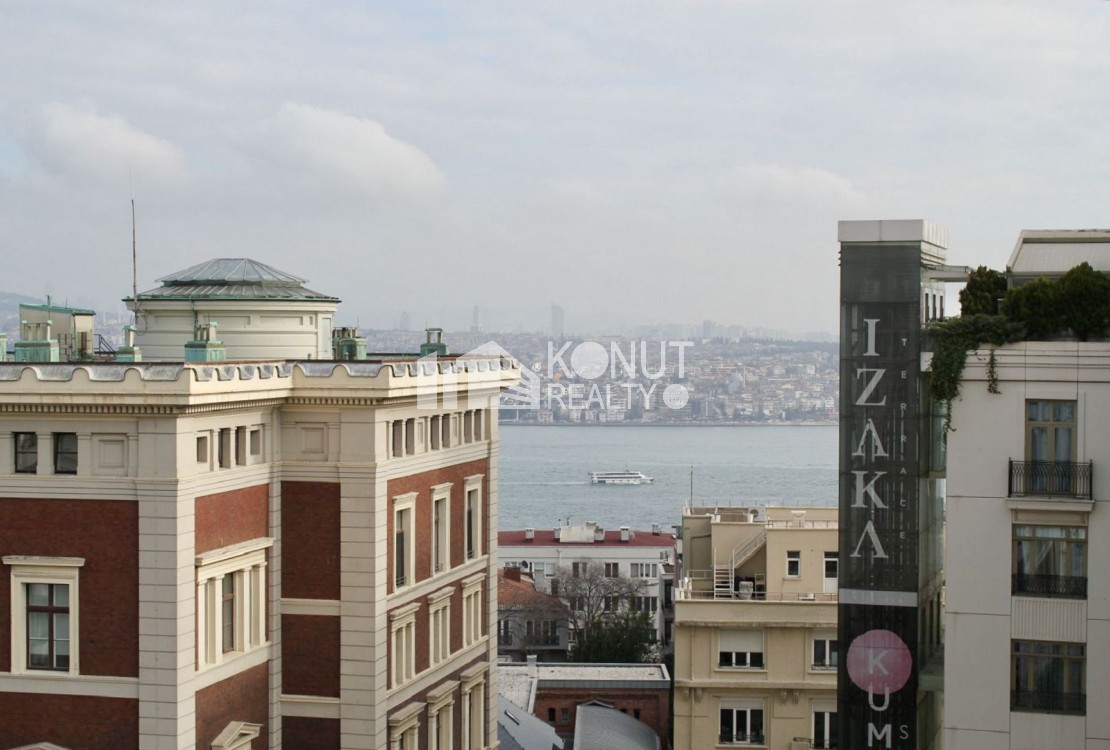 Gümüşsuyu İnönü Caddesi 240 m2, 5+1 Daire