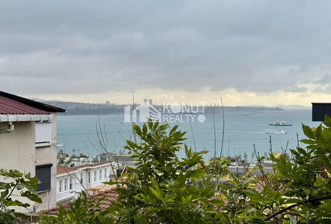 Cihangir'de Deniz Manzaralı, Balkonlu, 3+1 Daire