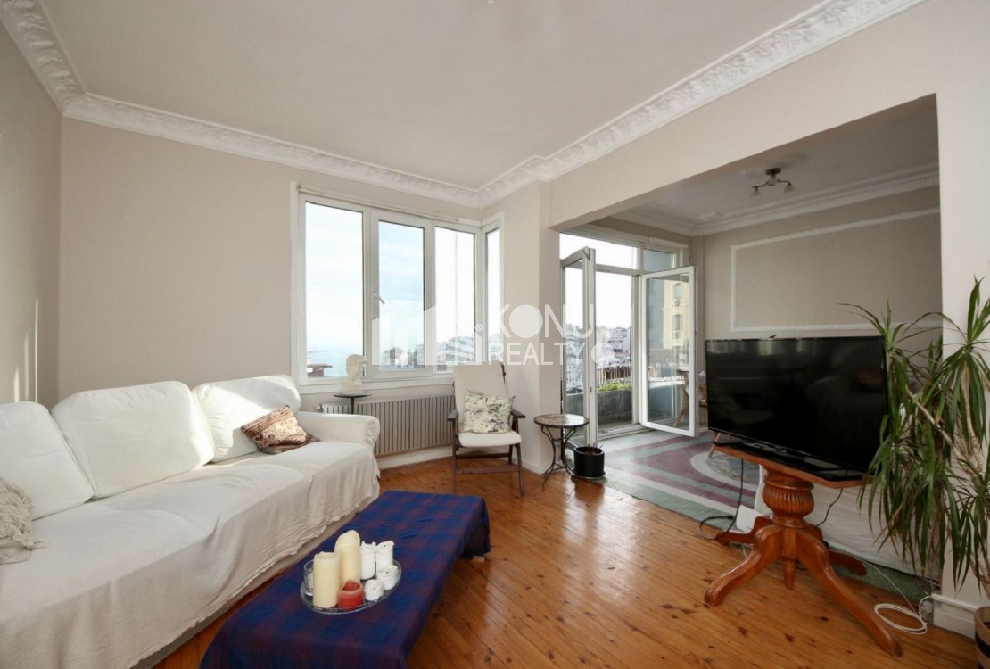 Sea View Furnished 1+1 For Rent in Gumussuyu