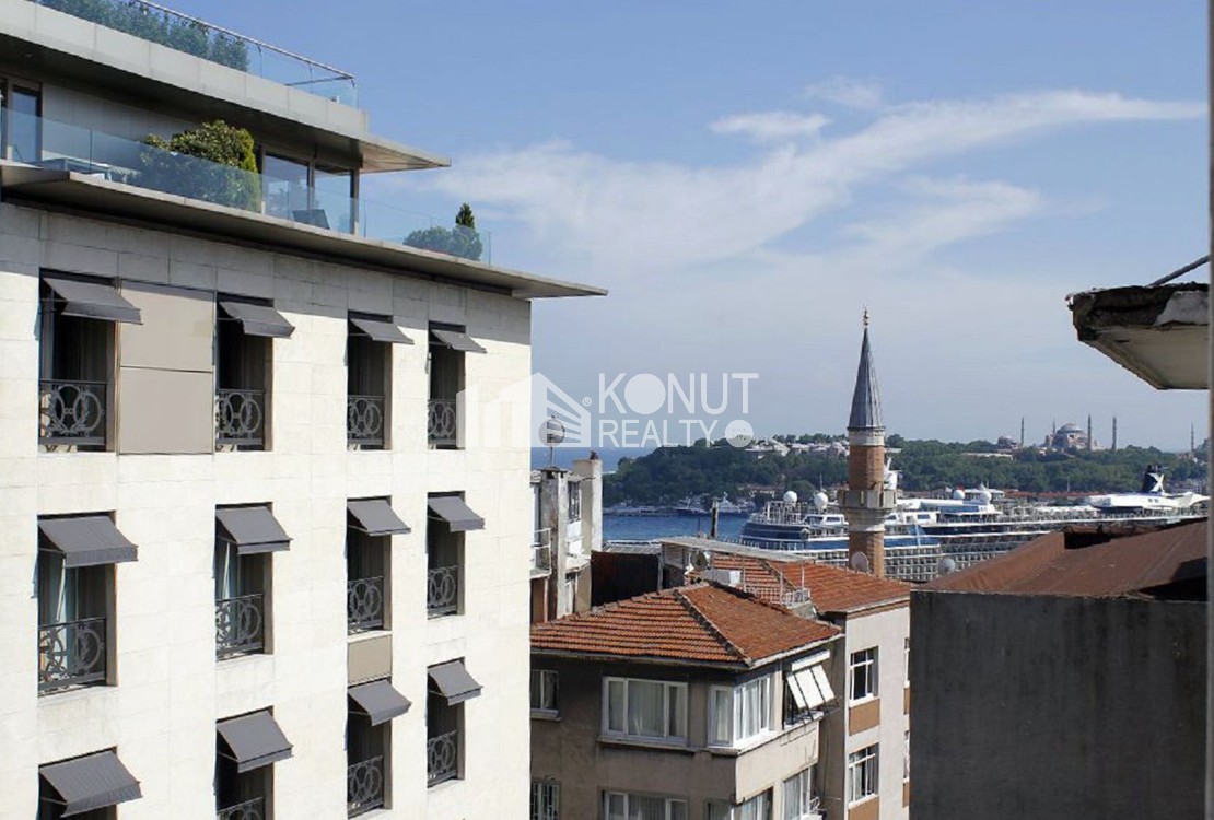 Cihangir Merkezde, Geniş 150m² Balkonlu Manzaralı