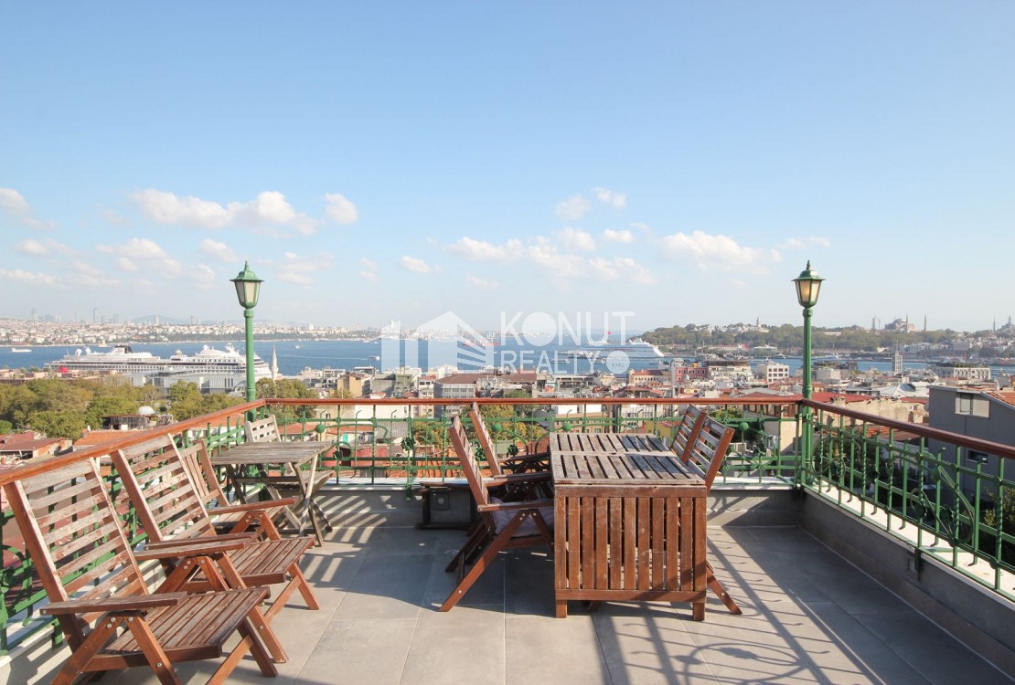 Furnished, 2-BR Flat with Sea View Shared Rooftop