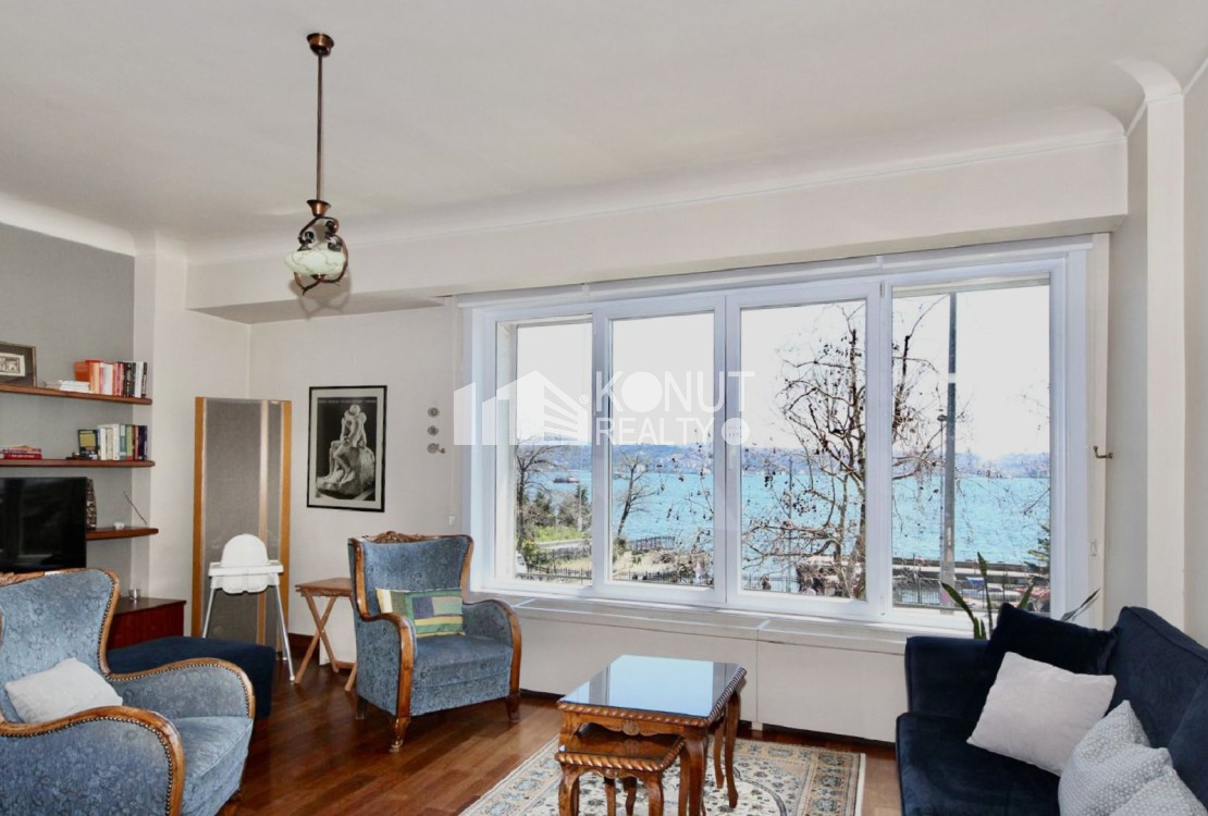 Kabataş'ta Deniz Manzaralı, 2+1 Mobilyalı Daire
