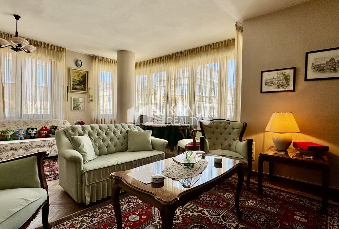 KURTULUŞ CADDESİ'NDE MOBİLYALI 2+1 KİRALIK DAİRE
