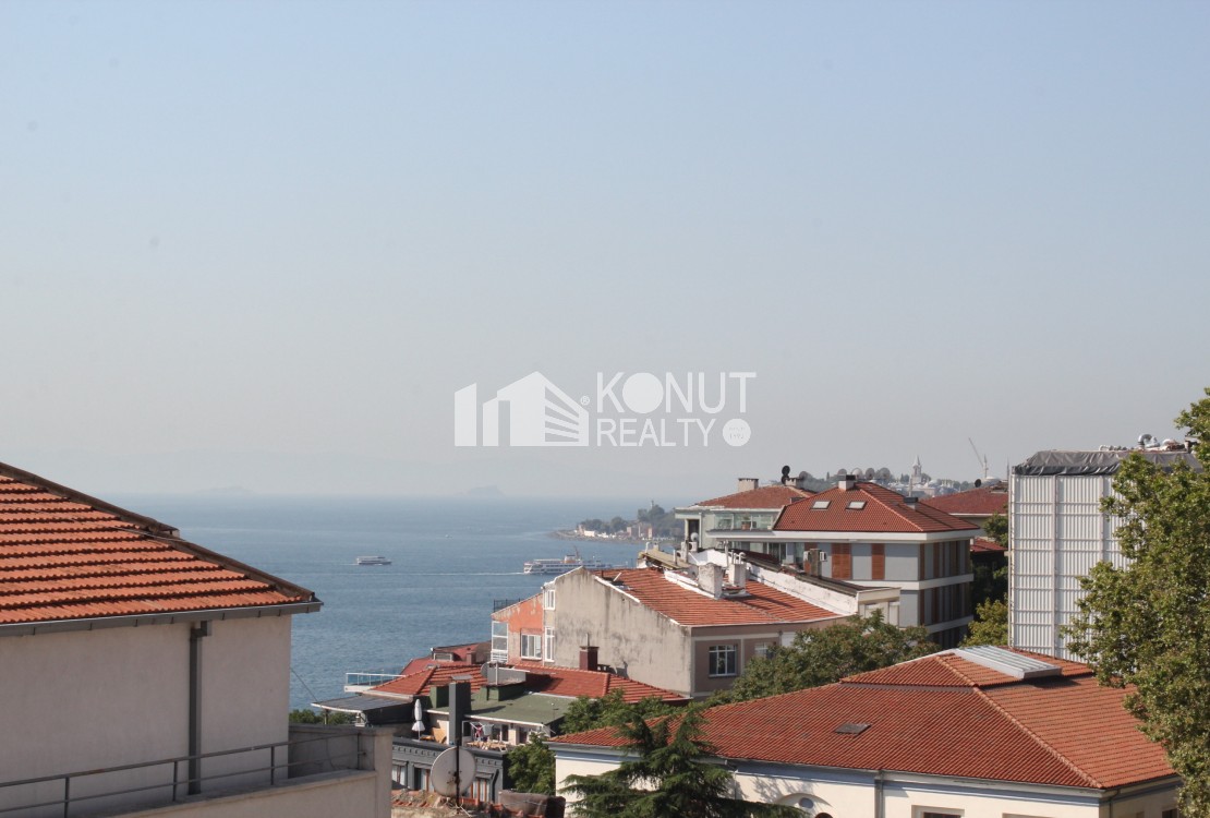Gümüşsuyu'nda Manzaralı 3+1 Kullanışlı Daire