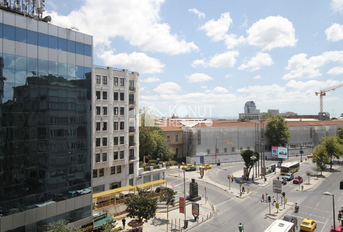 Harbiye, Nişantaşı'nda Prestijli Konumda 4+1 Kiralık Daire