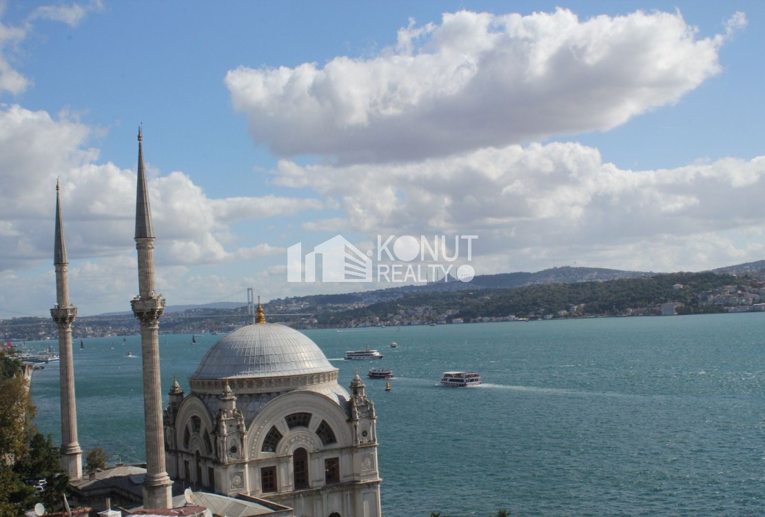Gümüşsuyu'nda Eşsiz Manzaralı Bakımlı Balkonlu