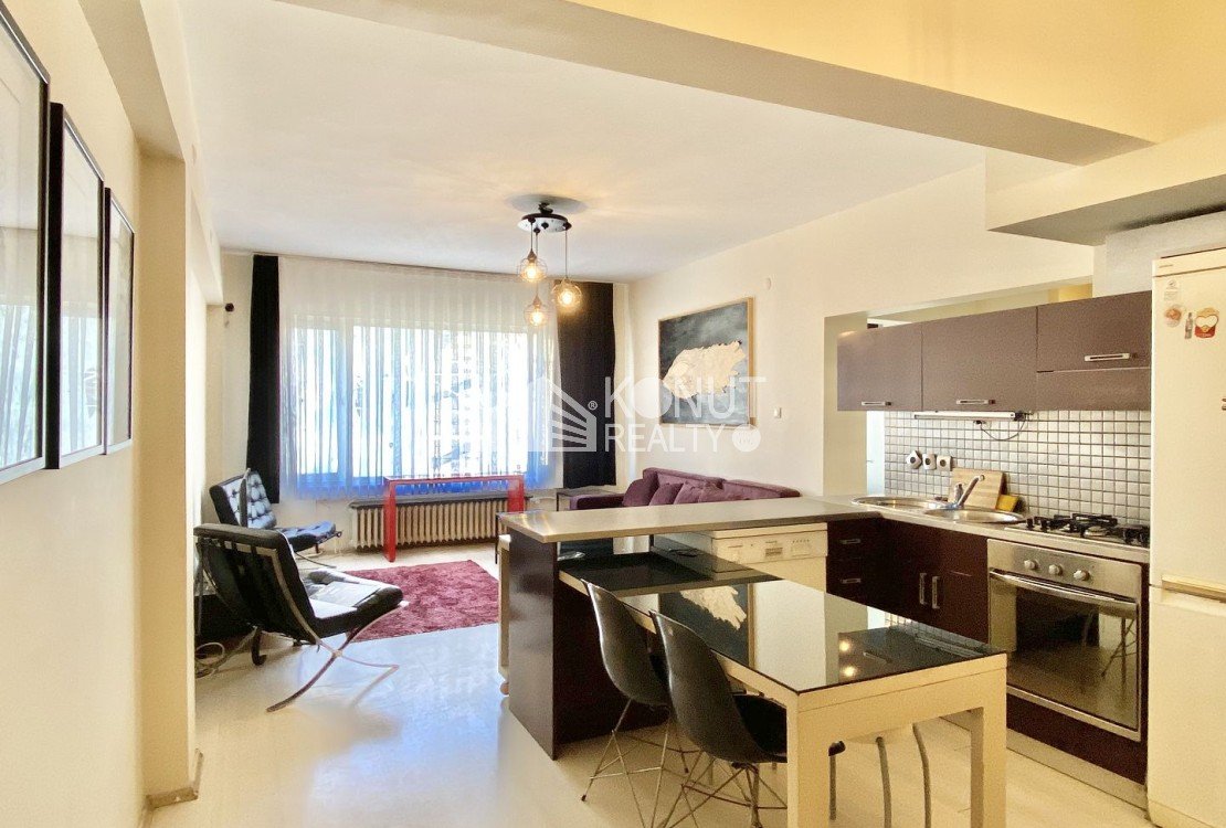 Cihangir Sıraselviler'de Mobilyalı 2+1 Kiralık Daire