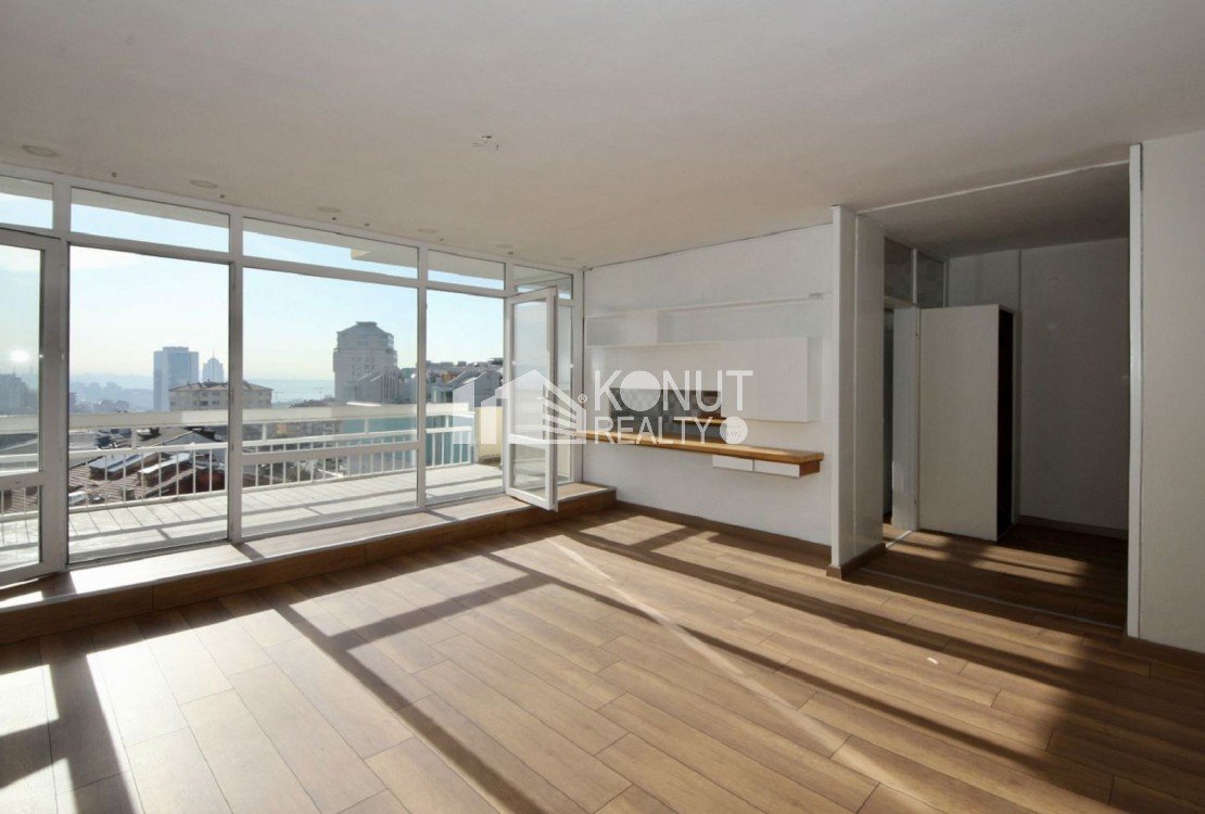 Hukukçular Sitesi'nde 2+1 Kiralık Dubleks Ofis